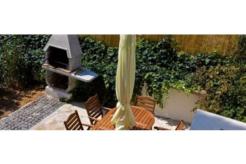 Хорватiя Chata Dugi Rat, Екстер'єр